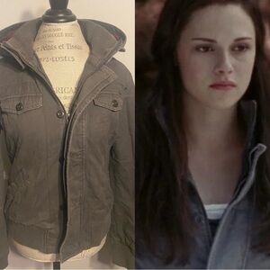 ✨ FLASH SALE ✨ TNA Jacket ASO on Bella Swan in Eclipse